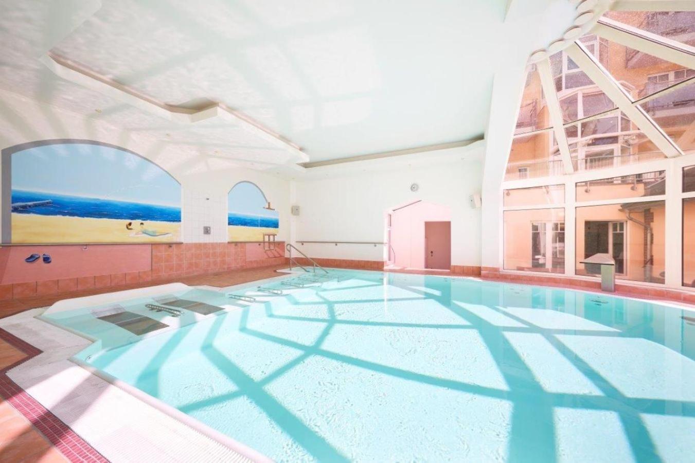 Strandhotel Prinz Von Preussen 치노비츠 외부 사진